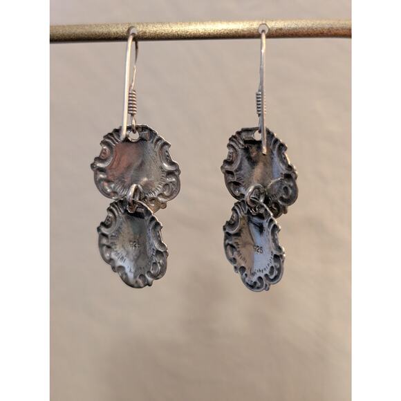 Sterling Silver Victorian Revival Luggage Tag Repousse Stud Dangle - Picture 4 of 5